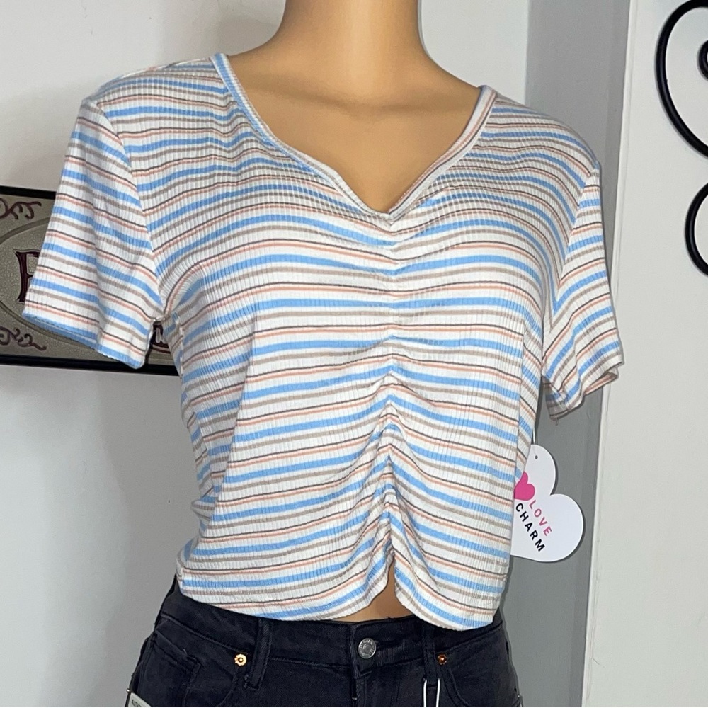 NWT TEE SHORT SLEEVE SIZE XL